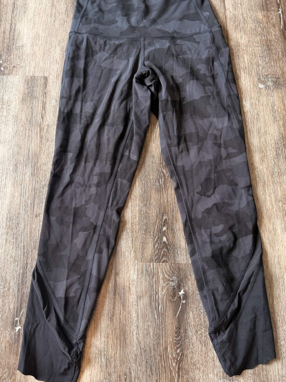 lululemon athletica Women's Black Camo High-Rise Leggings cropped